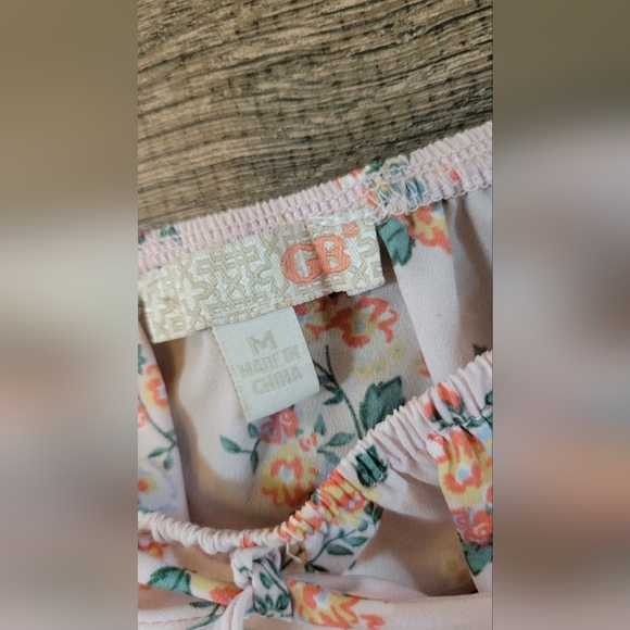 GB Gianni Bini Juniors floral crop top short puffy sleeve size Med / multi-color - Picture 3 of 6